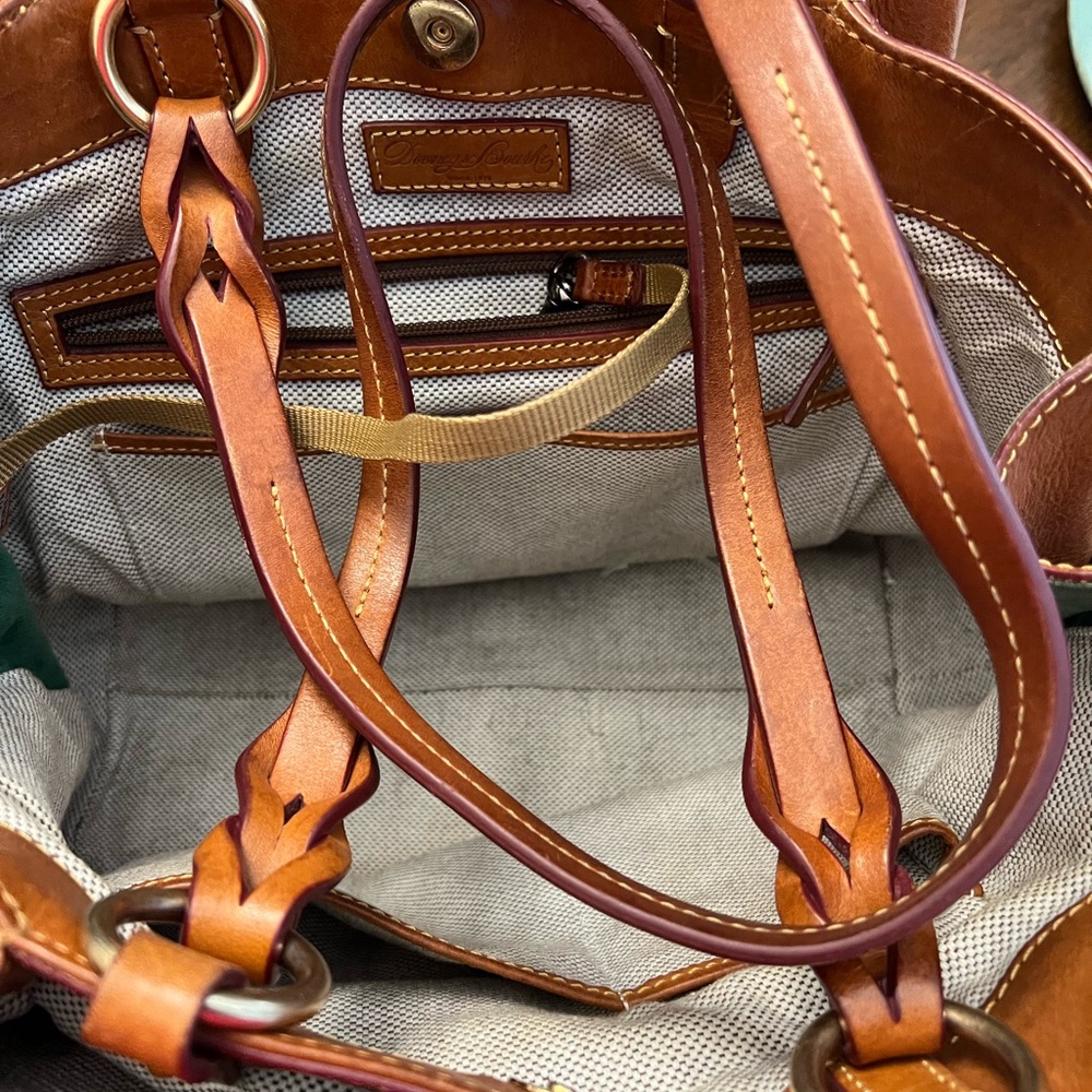Large Dooney & Bourke Barlow - Picture 2 of 10